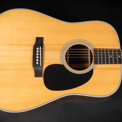 2011 Martin Standard Series D-28 - Natural | USA All Solid Dreadnought Acoustic Guitar 42.8mm Bone Nut | CoA OHSC image 4