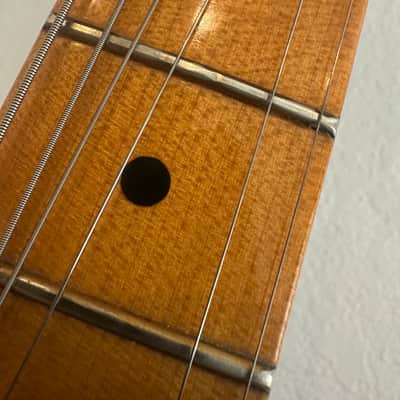 Fender Eric Johnson Stratocaster with Maple Fretboard 2005 - Present - 2-Color Sunburst image 10