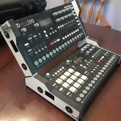 Elektron folding stand & case A4/AR/octatrack image 1