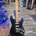 Fender Standard Stratocaster with Vintage Tremolo, Maple Fretboard 1995 mim (usa parts era)
