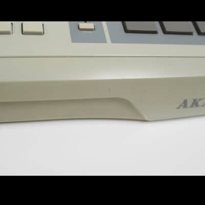 Akai MPC2000 MIDI Production Center 1997 - 2001 - Grey image 12