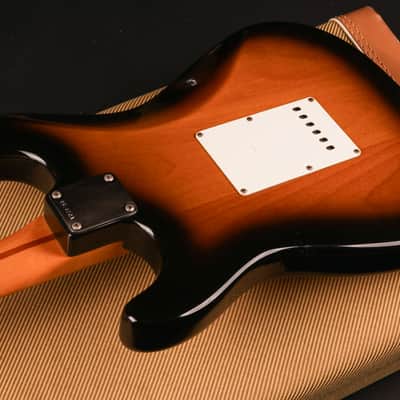 Fender American Vintage Reissue ’57 Stratocaster 1989 – Corona Plant – 2-Tone Sunburst – Nitro – OHSC image 15