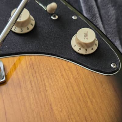 Vola OZ RV MC Electric Guitar + Sunburst Finish image 6