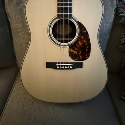 Larrivee D40 - Six String Acoustic Guitar in Satin Finish image 2