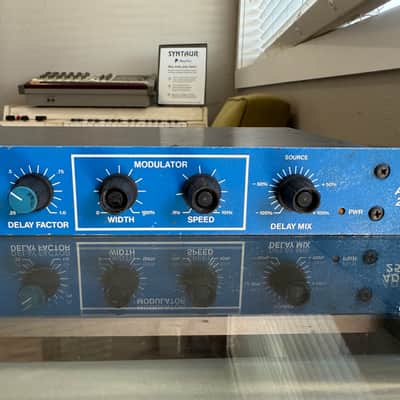 Delta Lab Effectron II ADM 256 Flange / Echo Rack image 3
