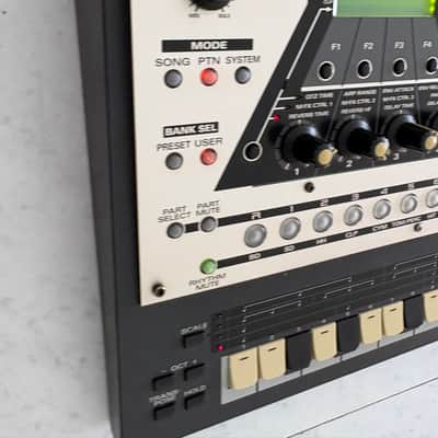 Roland MC-307 Groovebox 2000s - Silver and Black image 4
