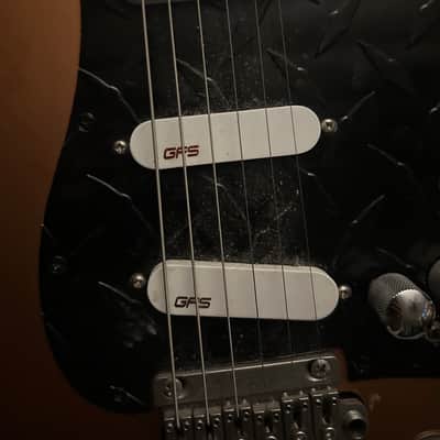 Harley Benton 25th anniversary strat(modded) 2023 - Firemist gold image 6