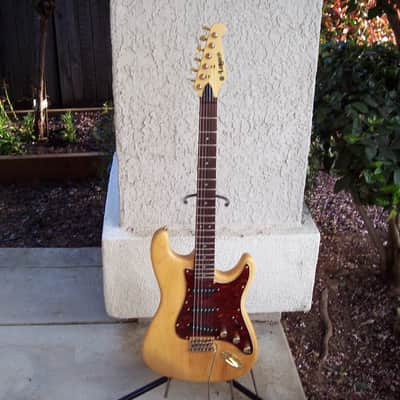Lotus Stratocaster Style Electric Guitar Japan MIJ L-660 70s-80s Natural Tortoise Pickguard image 2
