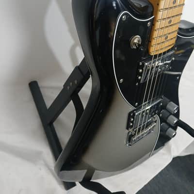 Fender Player Plus Meteora HH 2022 - Present - Silverburst image 3