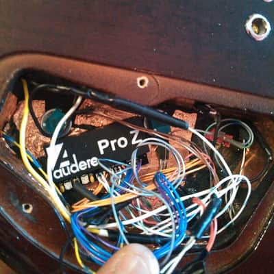 Fender Deluxe Jazz Bass 24 fret Active AUDERE Preamp image 10