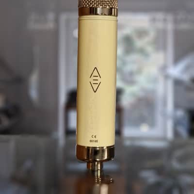Avantone BV-12 Large Diaphragm Tube Condenser Microphone image 4
