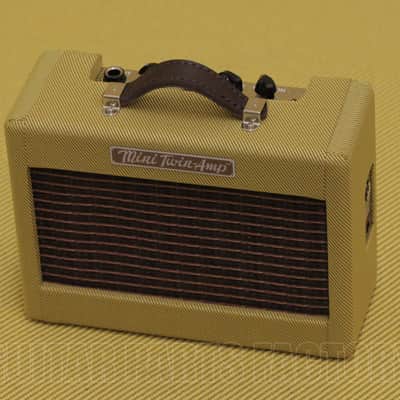 023-4811-000 Mini '57 Guitar Twin-Amp Tweed 9V Battery Headphone Out