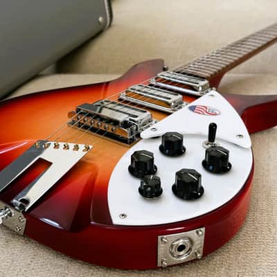 Like New 2013 Rickenbacker 350/V63 Fireglo image 4