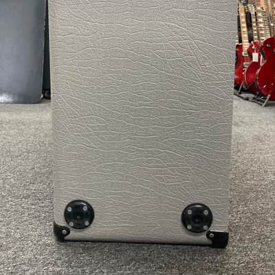 Marshall Studio Jubilee 2536A "Silver Jubilee" 140-Watt 2x12" Angled Guitar Speaker Cabinet 2015 - Present - Silver image 6