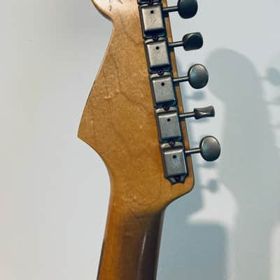 Custom shop 1960s Fender Stratocaster 2005 - Sunburst Relic image 6