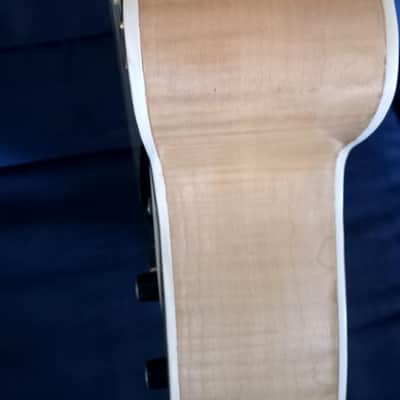 Archtop Huttl Huttl solid wood 50" natural image 3