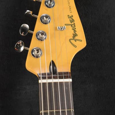 Mint Fender Player II Stratocaster HSS Coral Red Rosewood Fingerboard image 5