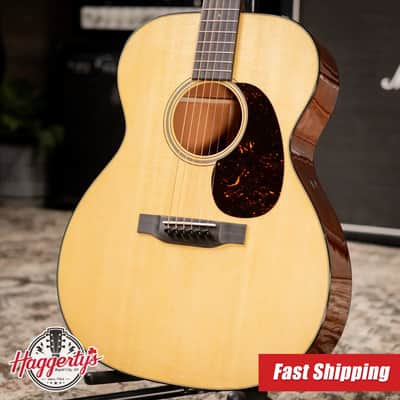 Martin 000-18 Standard Acoustic Guitar - Natural with Hardshell Case image 1