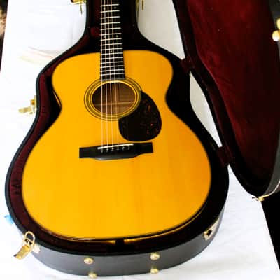 Martin Custom Shop 0M-28 Alpine Spruce Red Curly Maple image 13