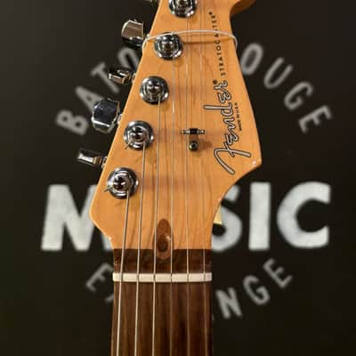 Fender American Standard Stratocaster with Rosewood Fretboard 2015  - 3-Color Sunburst image 4