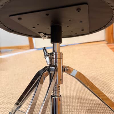 Ludwig LAC49TH Atlas Classic Round Throne 2010s - Chrome with Blue / Olive Seat image 4
