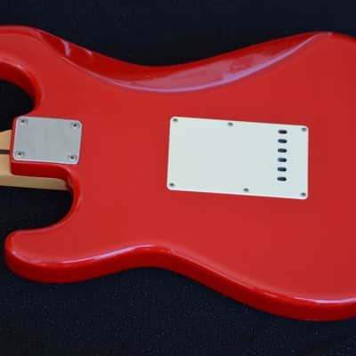 Fender/Squier Stratocaster 1960s Vintage Style*rare model made in Japan*neck has a fine thick rosewood slab board!*100% original/mint condition/from first owner/frets are as new*looks/plays/sounds fantastic*affordable vintage Strat=BUY NOW! HAVE FUN! image 8