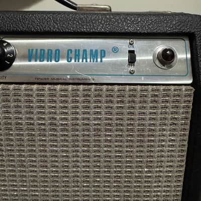 Fender Vibro Champ 6-Watt 1x8 Guitar Combo - Silverface image 3