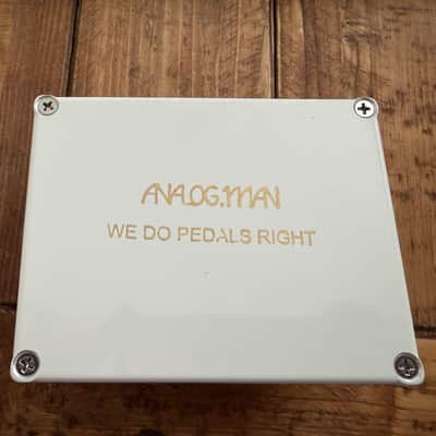 Analogman King of Tone V4 with Red Side High Gain - WHITE image 2