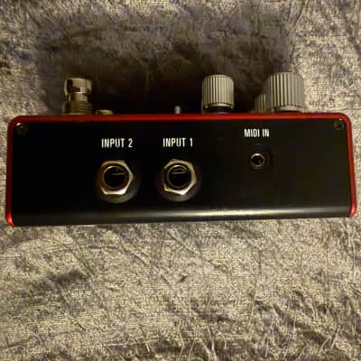 Source Audio Artifakt Lo-fi Elements 2024 - Present Red image 4