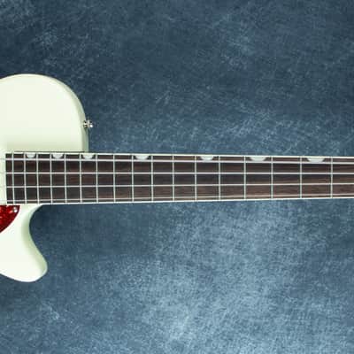 Gretsch Streamliner Jet Club Bass Single-Cut, Vintage White CYG25051089 image 2