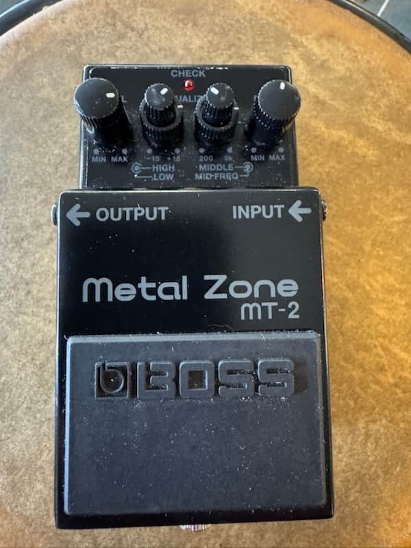Boss MT-2