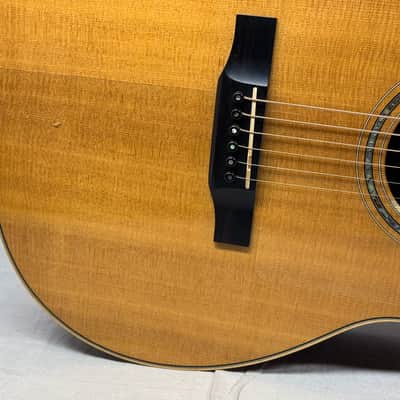 Larrivee 05 Select Series OMV-05 omv05 Single Cutaway Acoustic Guitar with Case -- *Split in Top / Cracks* image 5