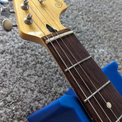 Squier Vintage Modified Jazzmaster with Rosewood Fretboard 2012 - 2017 - 3-Color Sunburst image 9
