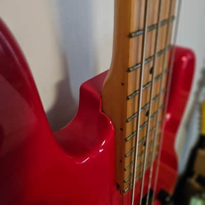 Charvel B1 1985 - Red image 10