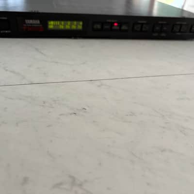 Yamaha TX81Z Rackmount FM Tone Generator 1987 - 1988 - Black