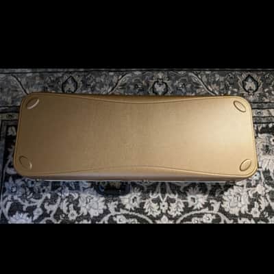 Gibson/TKL 100 Anni Concept Hard Case 2015 - Gold Metallic image 2