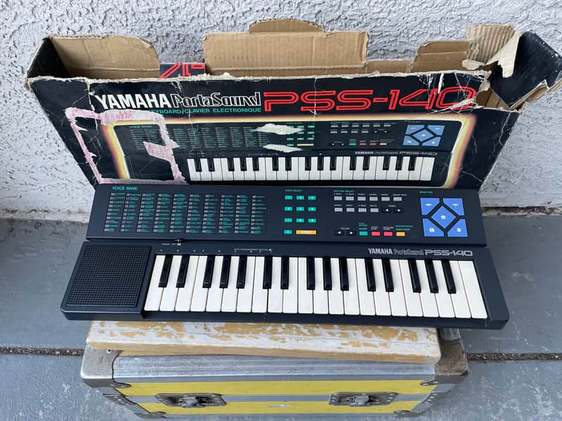 Yamaha PSS-140 Synthesizer 1988 - Black image 1
