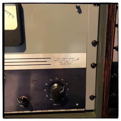 Gates  SA-39B 1950s Battleship Gray image 3