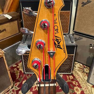 Peavey T-40 FL image 7