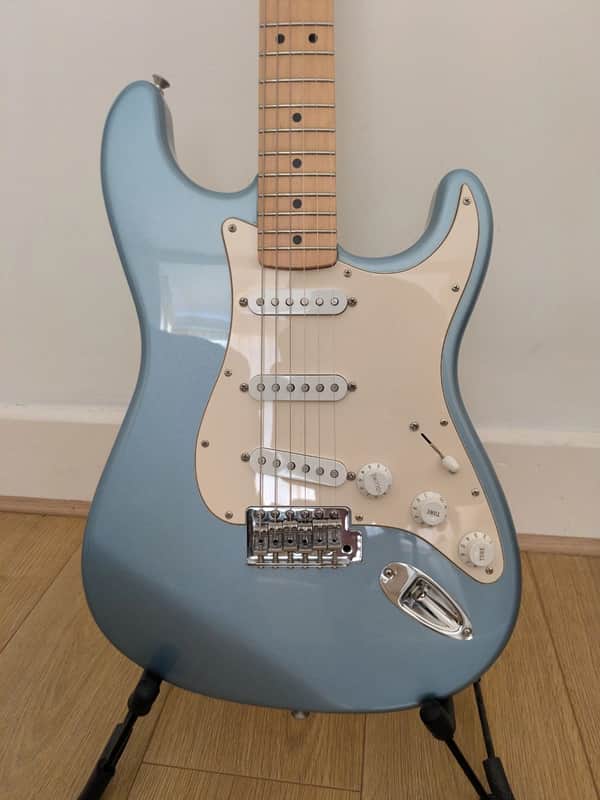 Fender Player Stratocaster with Maple Fretboard 2018 - 2024 - Tidepool image 1