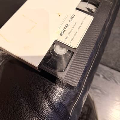 Kurzweil K2000 1992 - VHS and Manual image 3