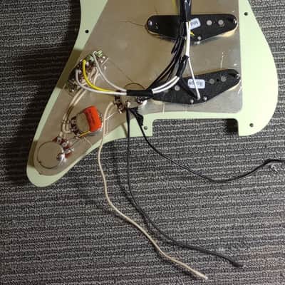 Unbranded Stratocaster 2023 - Sunburst / Urethane image 8