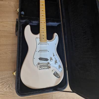 G&L Legacy Tribute 2024 Vintage White image 15