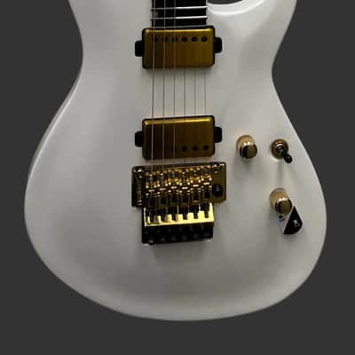 ESP LTD H3-1000FR Electric Guitar, Snow White Brand: ESP Model: LH31000FRSW image 4