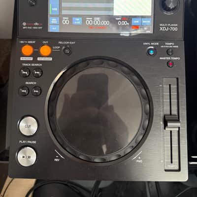 Pair of Pioneer XDJ-700 rekordbox DJ Digital Players image 2