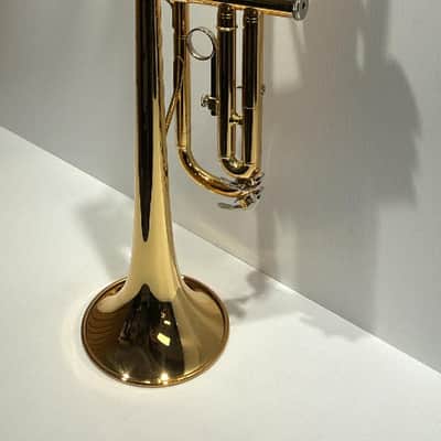 Yamaha YTR-2330 Standard Trumpet 2010s - Lacquered Brass image 3