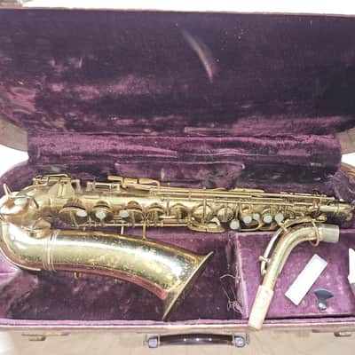 Pan America alto saxophone in case. USA. Vintage. Brass. Very good condition image 1