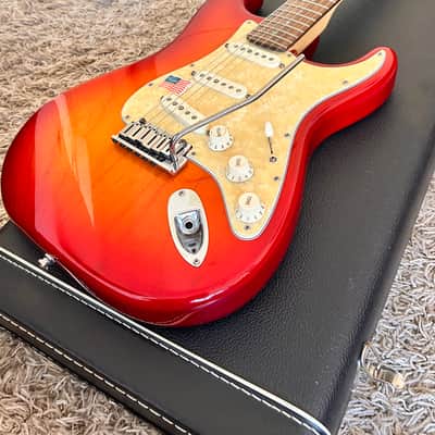 Fender American Deluxe Ash Stratocaster 2005 - Cherry Sunburst image 22