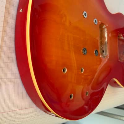 No brand Noname  Les paul  type body 70s 80s Solid wood Bolt-on Sunburst  Made in Japan or Korea in Excellent condition image 4