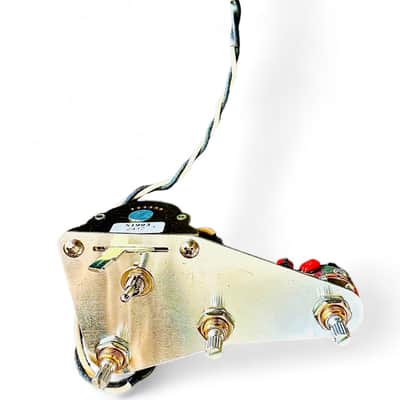 Fender Strat 5-way TRIPLE TONE CAP Interchangeable toggle switch you can swap the tone caps out!  Self-Powered Double Grease Bucket Circuit and much more image 7